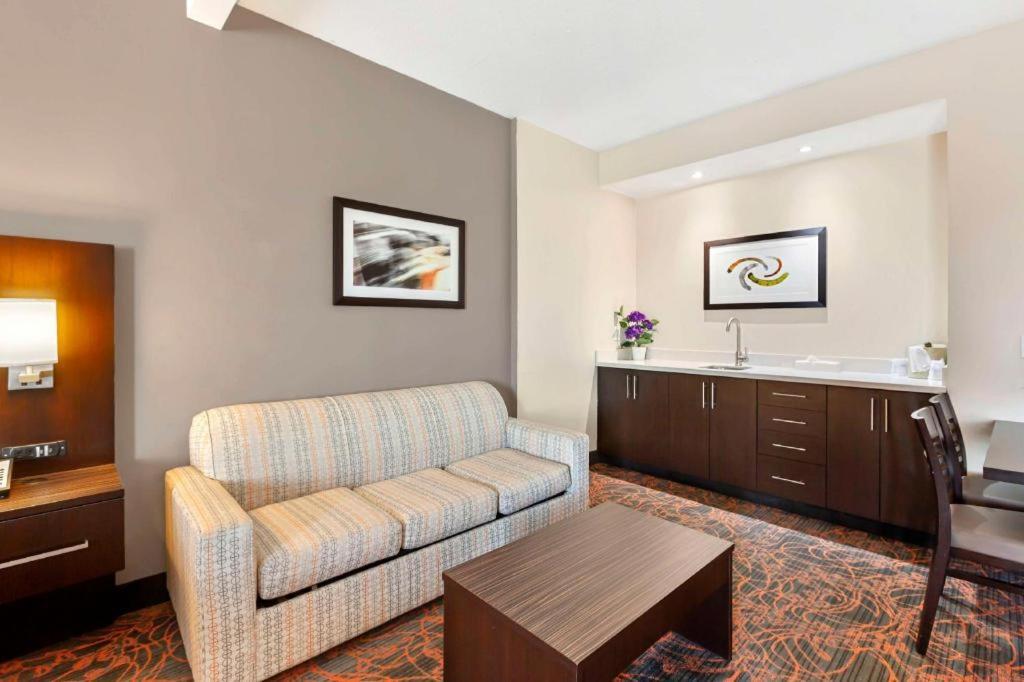Best Western Plus Executive Inn Toronto Luaran gambar